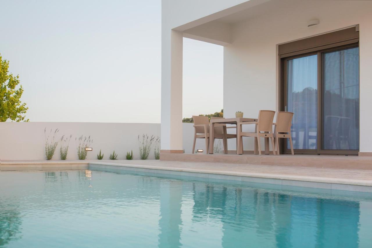 Peratzada Apartment Tsilivi  Bagian luar foto